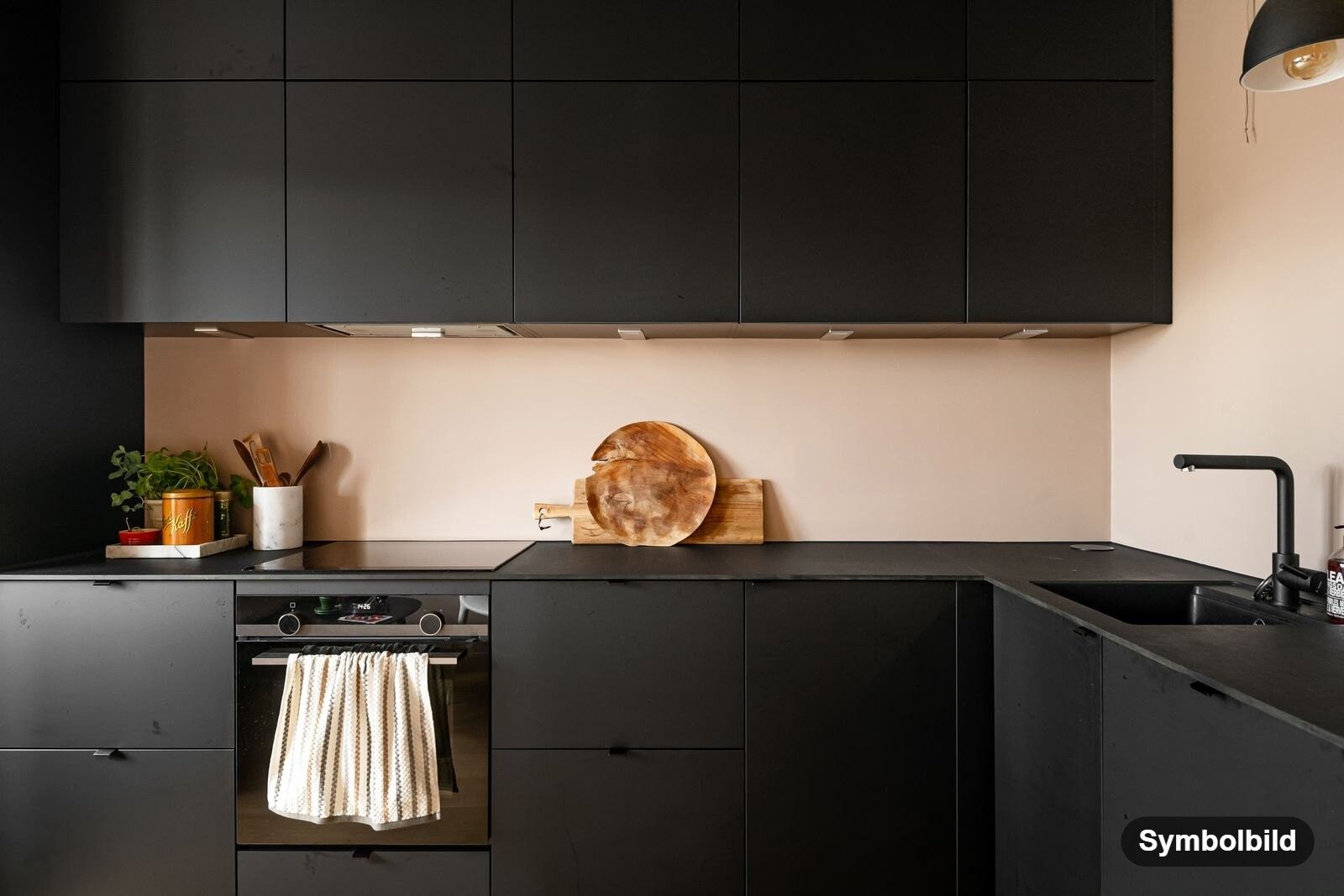 Symbolbild_Kueche: Graz-Jakomini · 3-Zimmer-Anlegerwohnung ca. 74 m² · vermietet · 214.600 €