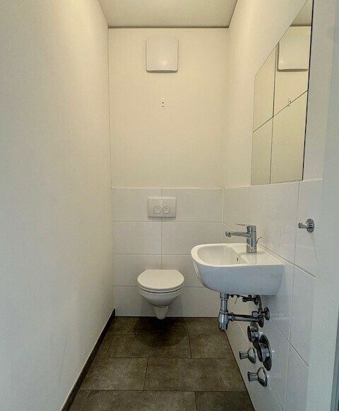 Separates WC: Graz-Wetzelsdorf · Neubau 2 Zi. 49 m² + Terrasse · provisionsfrei · 158.333 € netto