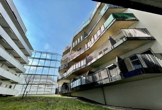 Innenhof: Graz-Waltendorf nahe TU · 3 Zimmer auf 45 m² + Balkon · vermietet · 185.000 € netto