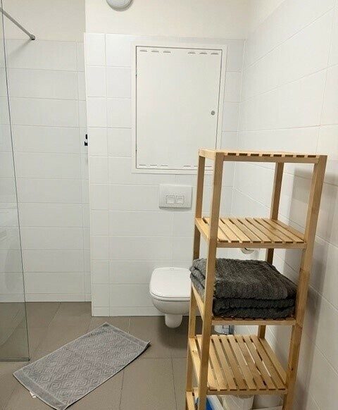 Bad: Graz-Waltendorf nahe TU · 3 Zimmer auf 45 m² + Balkon · vermietet · 185.000 € netto
