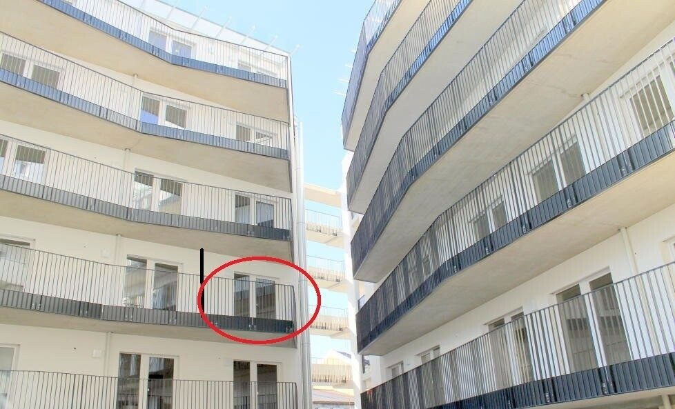 Hausansicht (Wohnung markiert): Graz-Waltendorf nahe TU · 3 Zimmer auf 45 m² + Balkon · vermietet · 185.000 € netto