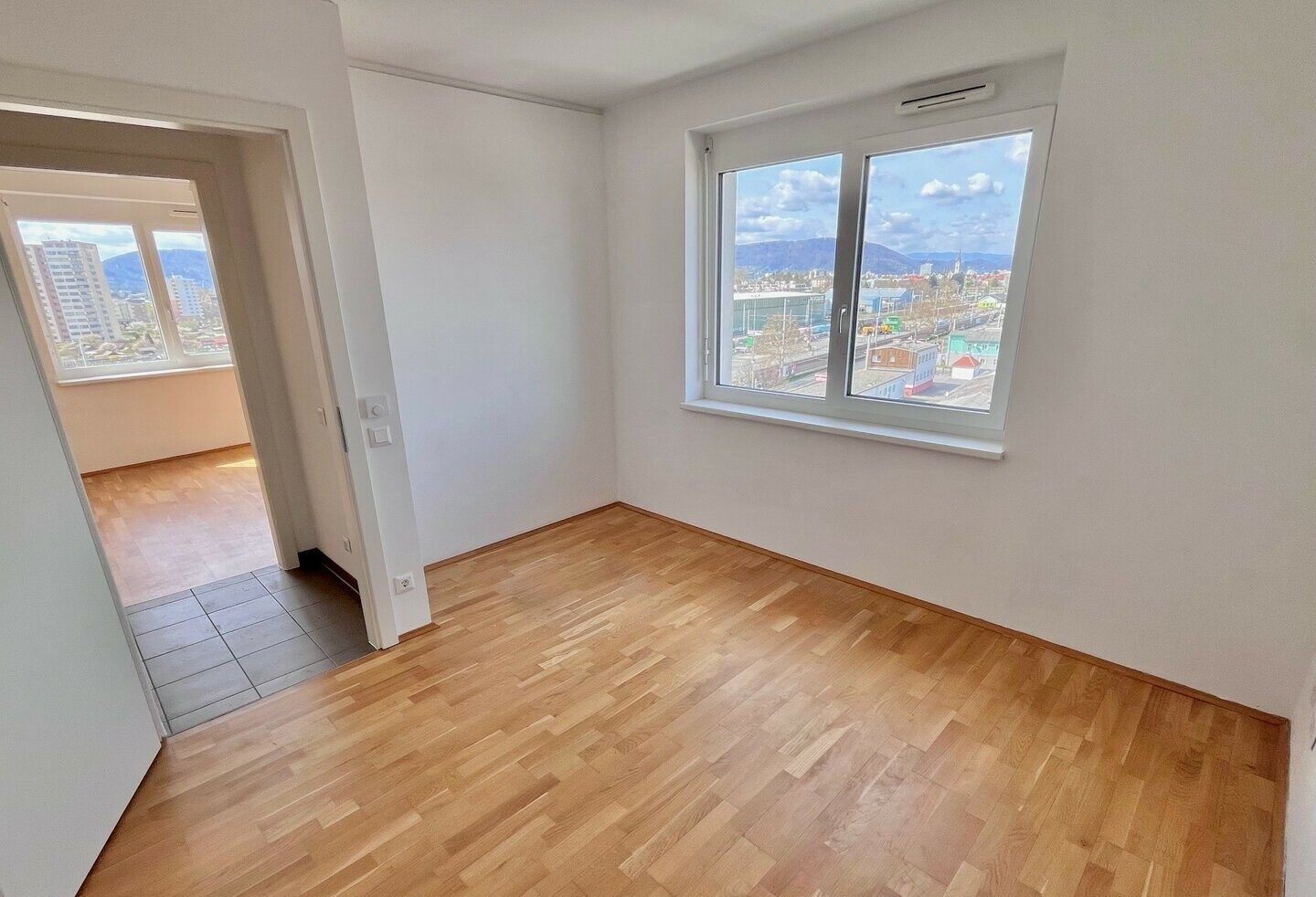 Zimmer: Graz-Jakomini · Penthouse-Wohnung 4 Zi. 81 m² + 23 m² Terrasse · frei · 297.500 € netto